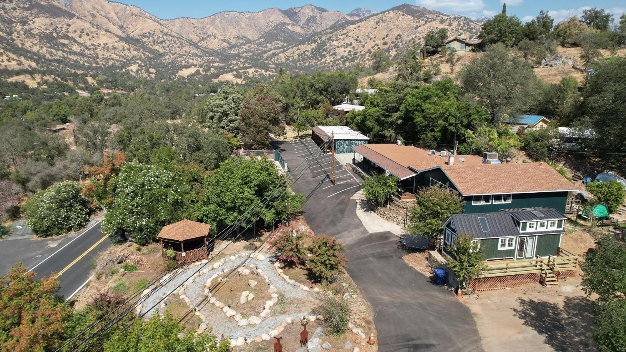 The Tokopah Sequoia Motel Rm 1 Three Rivers Eksteriør bilde